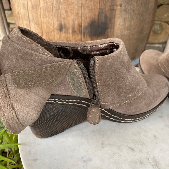 Dr. Scholl’s Suede Wedge Fold Over Bootie - Picture 7 of 12